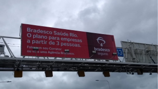 Bradesco Saúde lança sua nova campanha nos Painéis da Ponte Rio-Niterói